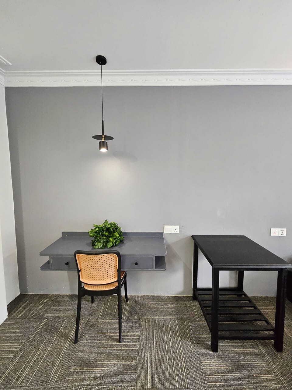 Family Single Room | Desk, iron/ironing board, free WiFi, bed sheets