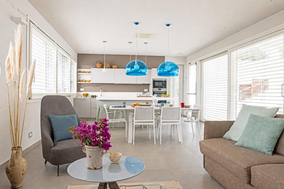 Standard Villa, 4 Bedrooms, Microwave, Mountainside (Villa Ficus) | Interior
