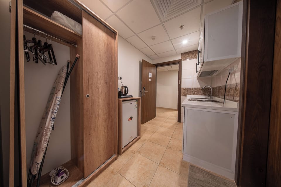 Family Suite | Private kitchenette | Electric kettle