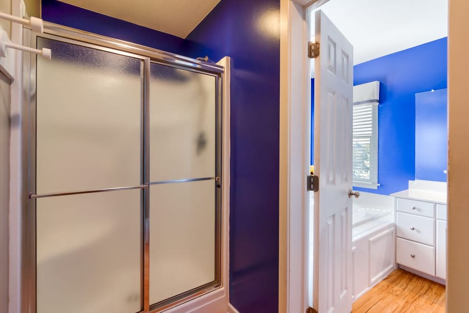 Top Level King En Suite