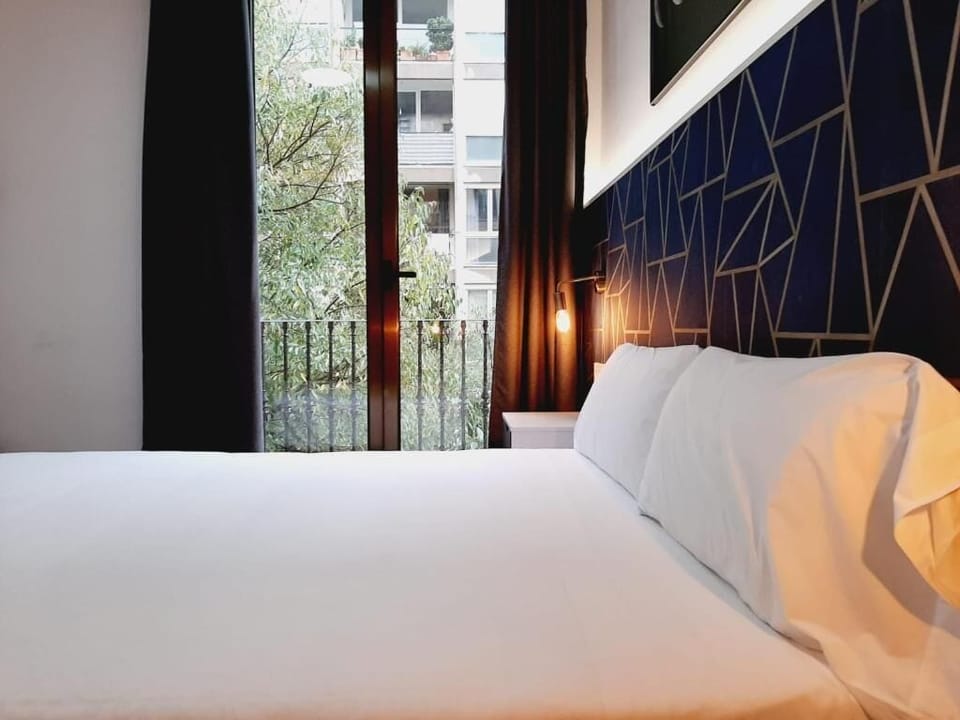 Down comforters, free WiFi, bed sheets