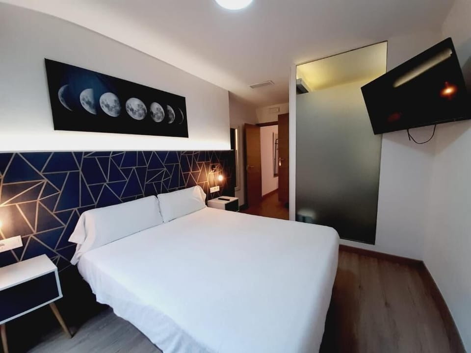 Double Room | Down comforters, free WiFi, bed sheets