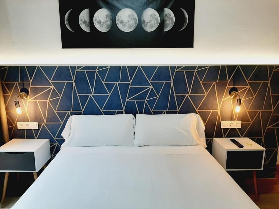 Down comforters, free WiFi, bed sheets
