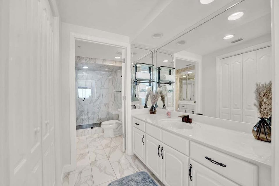 Large master bathroom with vanity area