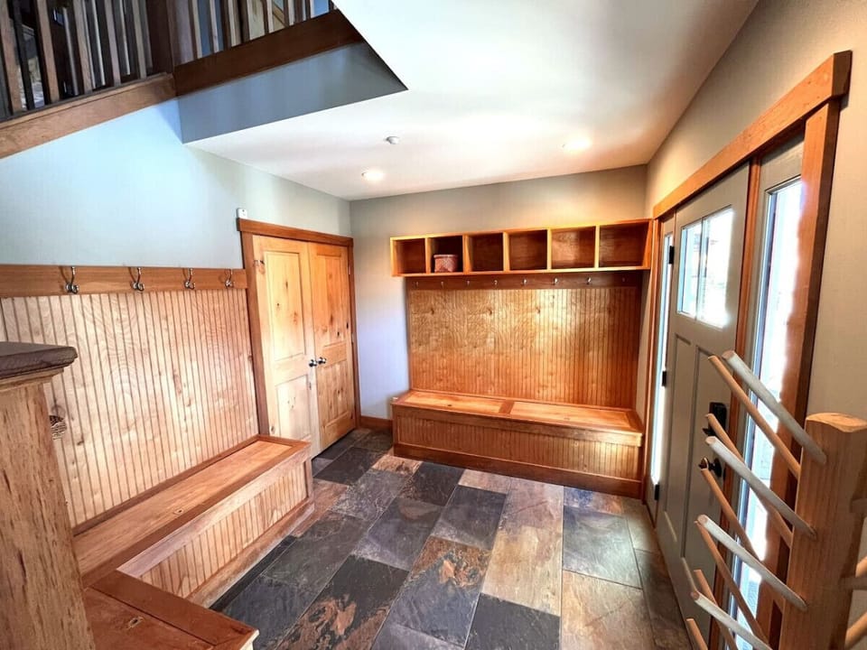 Large mudroom