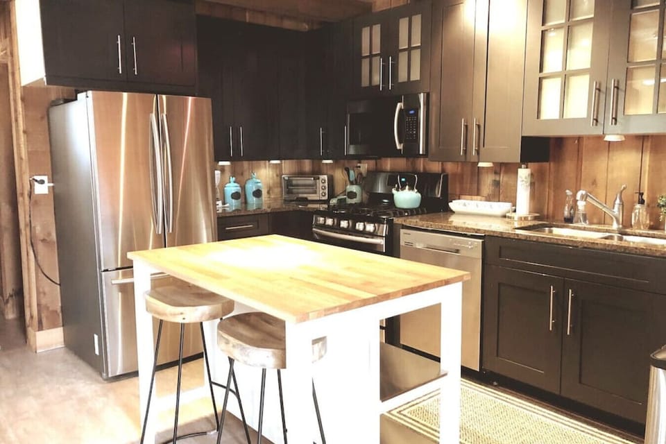 New Kitchen with SS appliances and Granite countertop