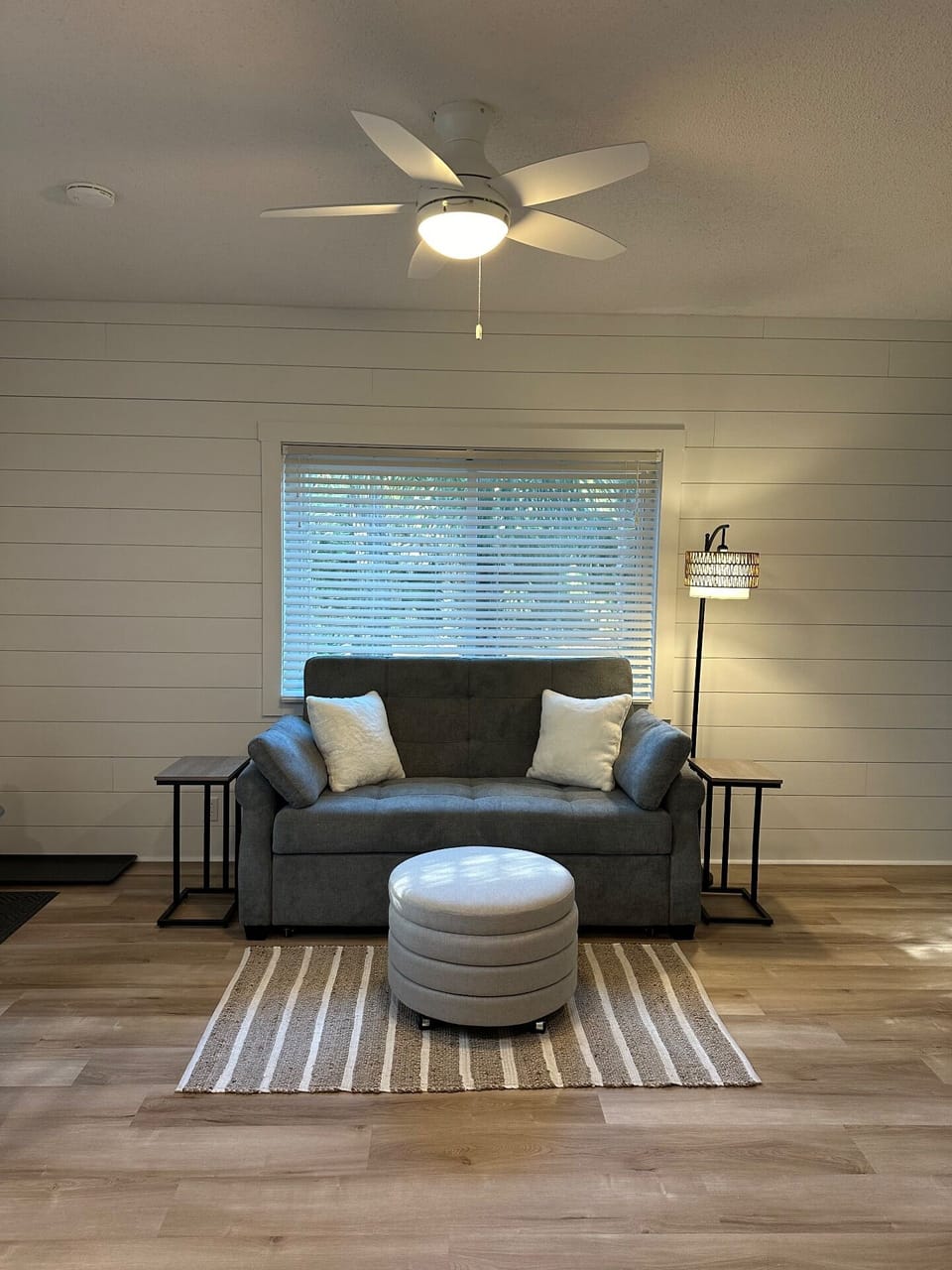 Living area with pull out queen sofa (easy set up!)