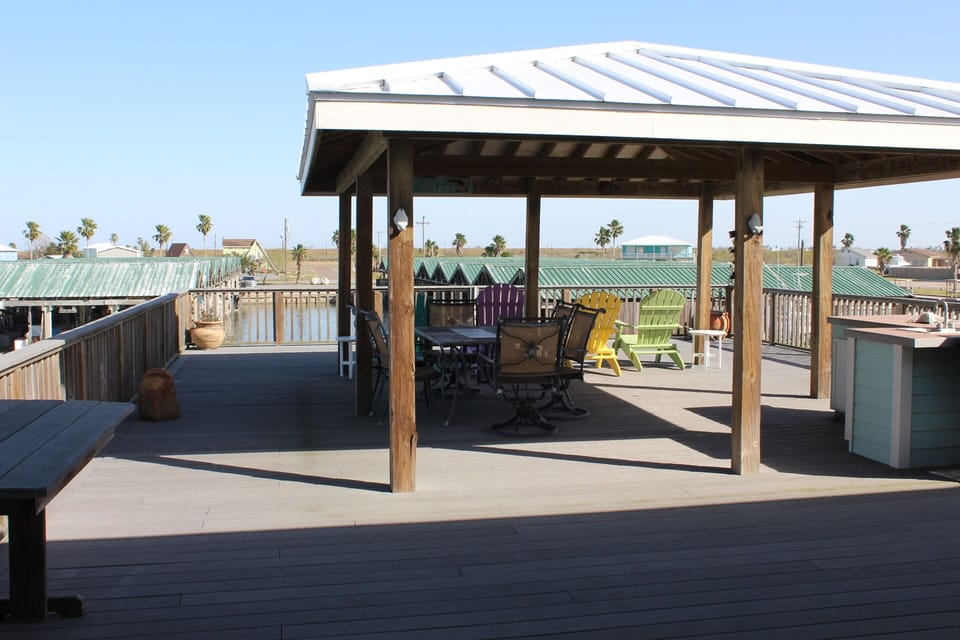 Top Deck Water Side