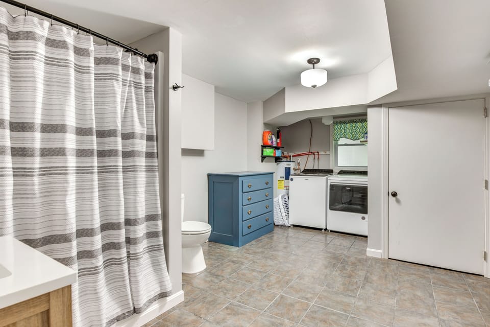 Full Bathroom | Washer & Dryer | 1st Floor