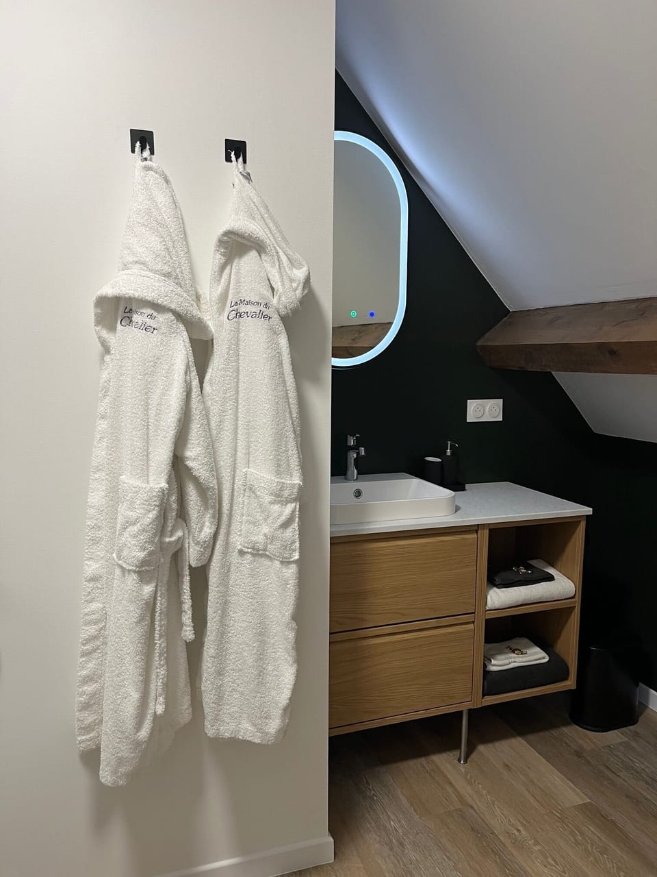 Superior Double Room | Bathroom | Shower, rainfall showerhead, bathrobes, towels