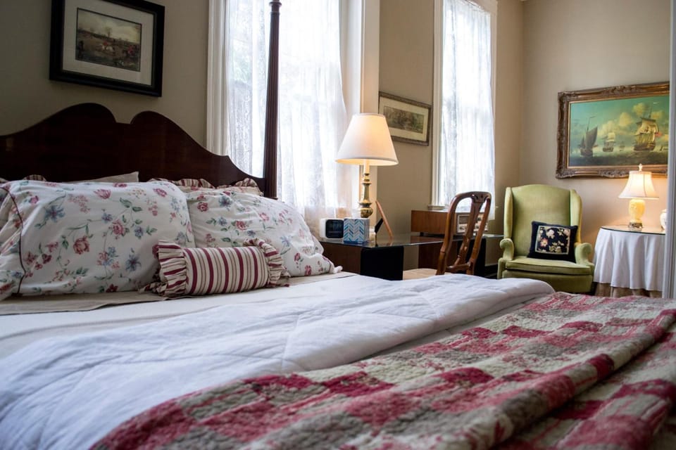 Premium bedding, individually decorated, individually furnished, desk