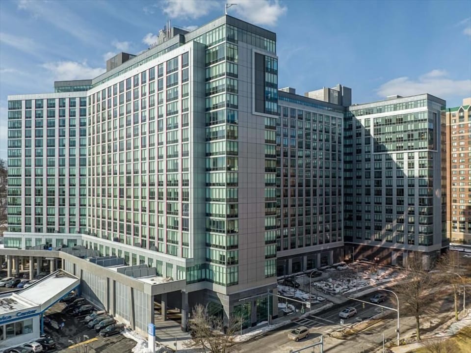 White Plains 1 Bedroom Building Exterior