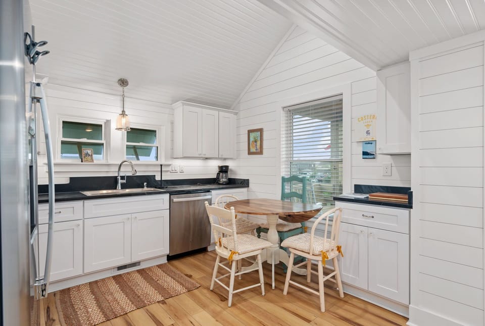 NH364: Nags Head 364 | Kitchen Area