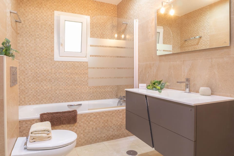 Second bathroom