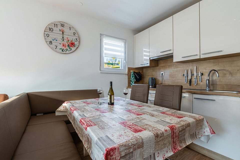 Kitchen and dining area