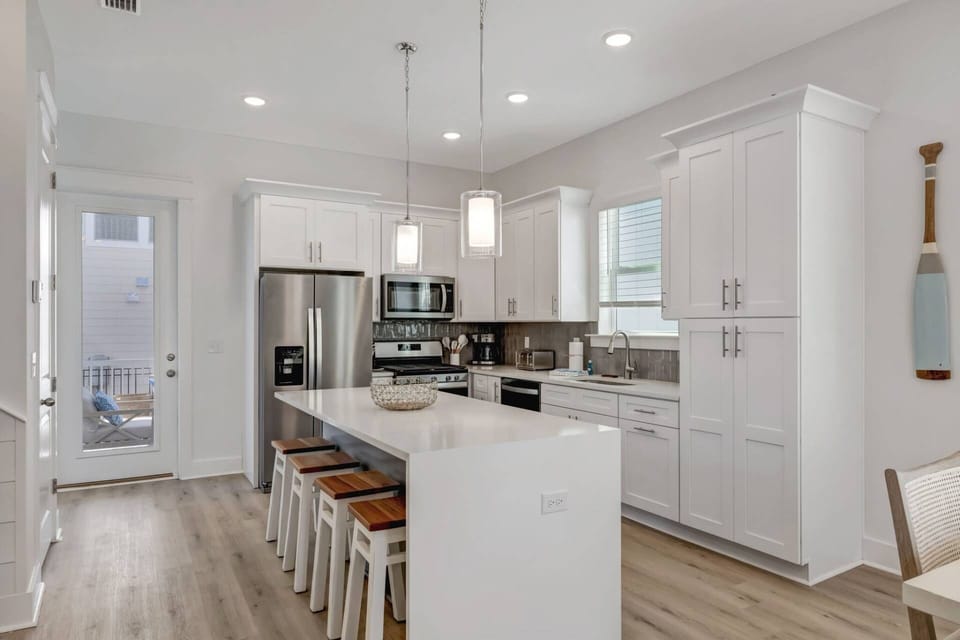 Kitchen island with 4 bar stools