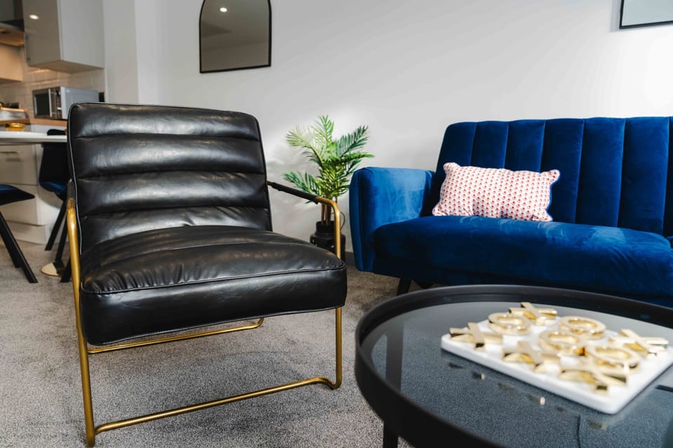 Living Room / Lounge