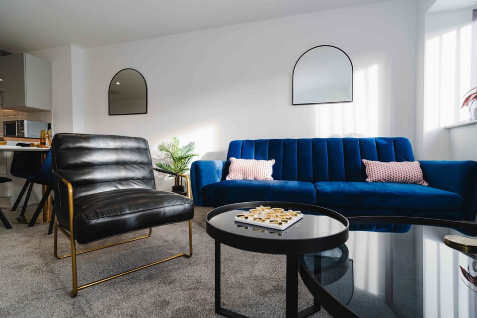 Living Room / Lounge