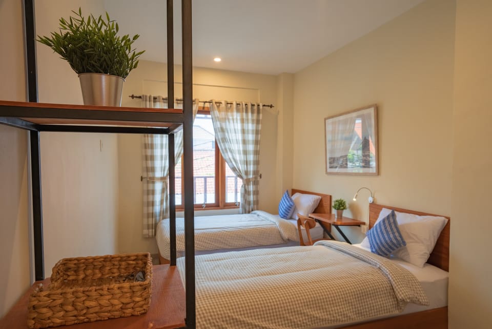 Individually furnished, free WiFi, bed sheets