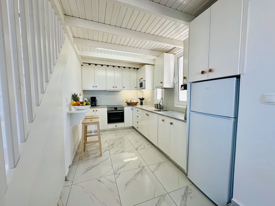 Villa, 4 Bedrooms, Smoking, Private Pool | Interior