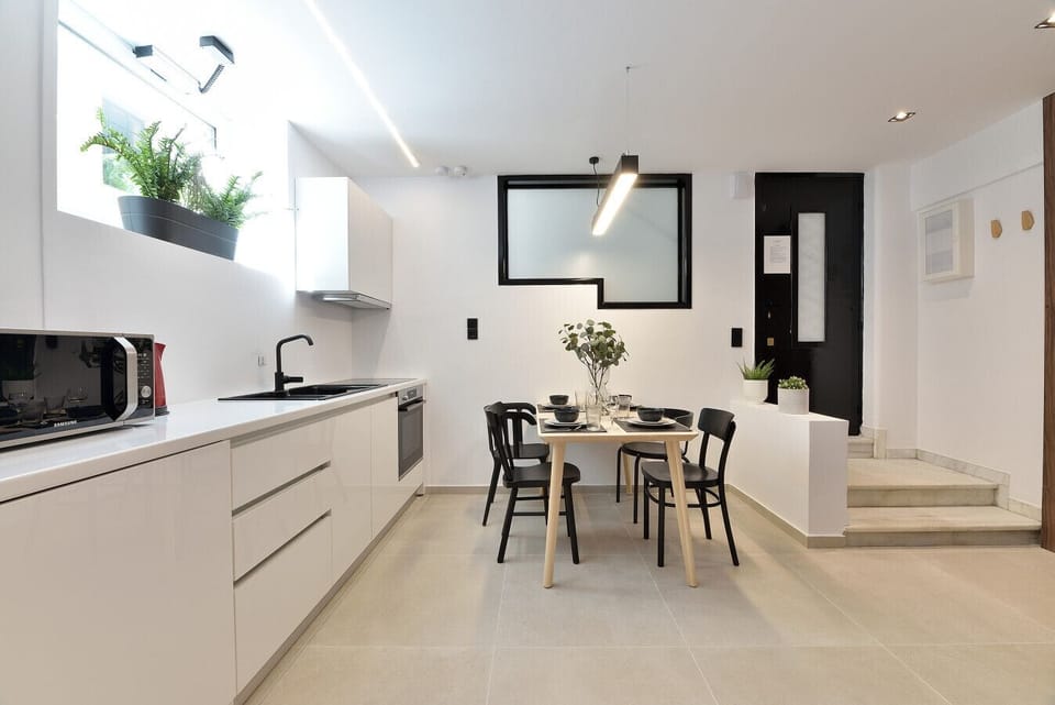 Modern kitchen!