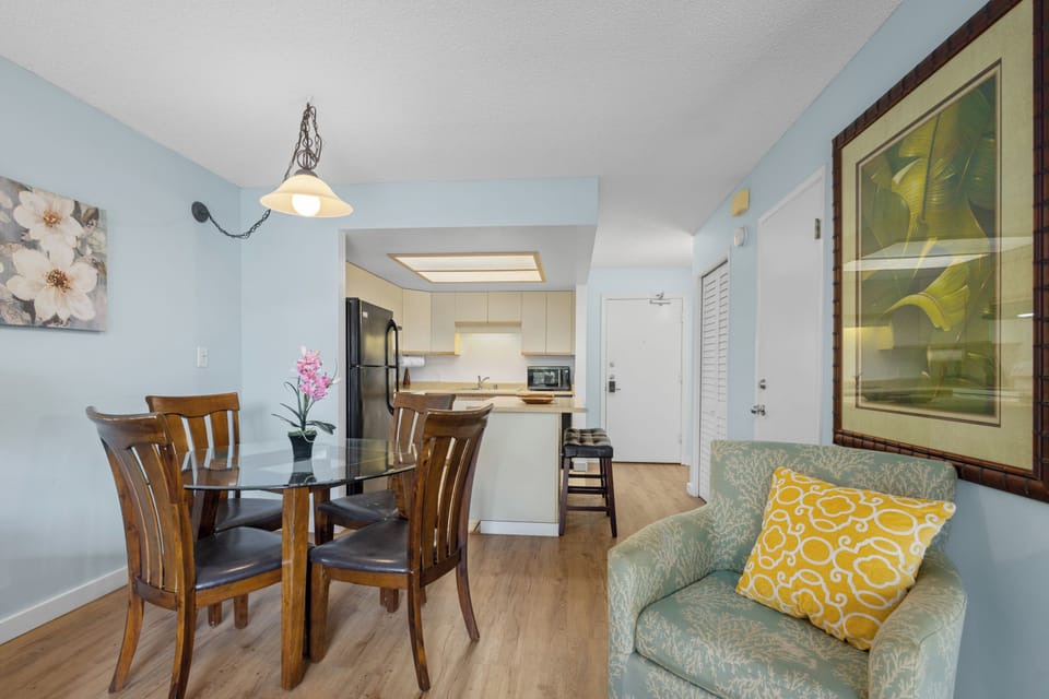 Dining / Living Room