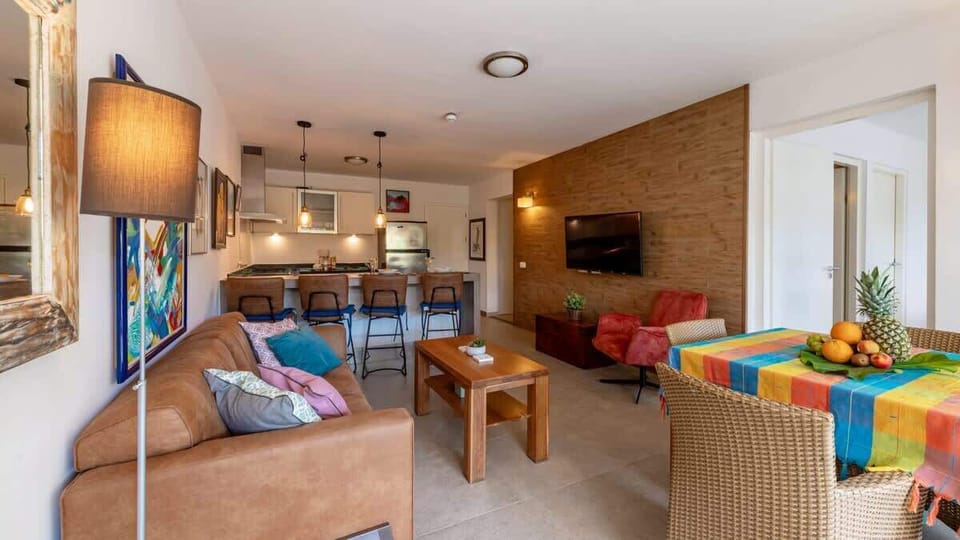 One Bedroom Apartment on Resort Vacation Rental, Photo 6