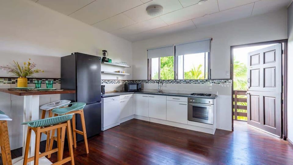 3 bedroom villa with private pool and lounging area for vacation rental in Curacao - Photo 2