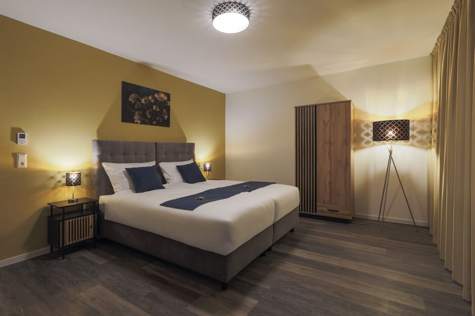 Deluxe Double Room | Select Comfort beds, desk, laptop workspace, blackout drapes