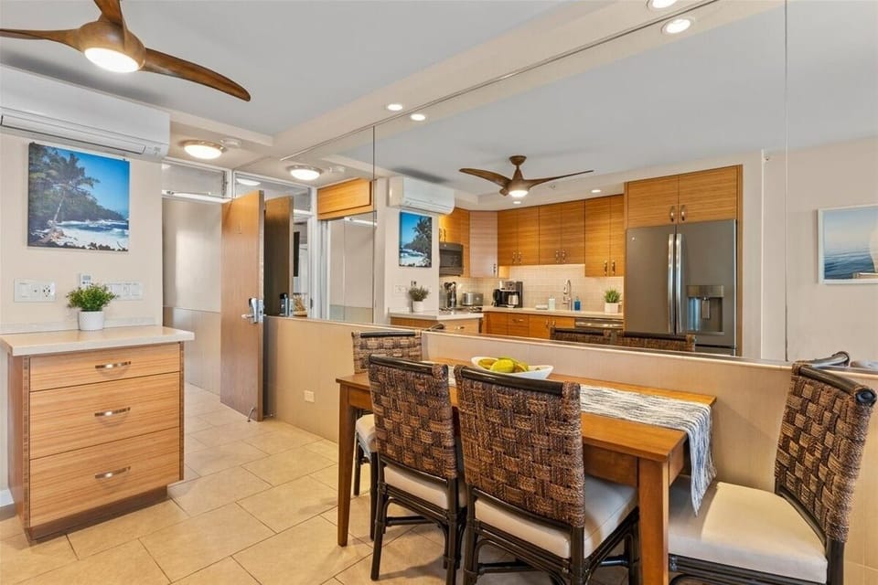 Condo, 2 Bedrooms | Private kitchen | Fridge, oven, stovetop, coffee/tea maker