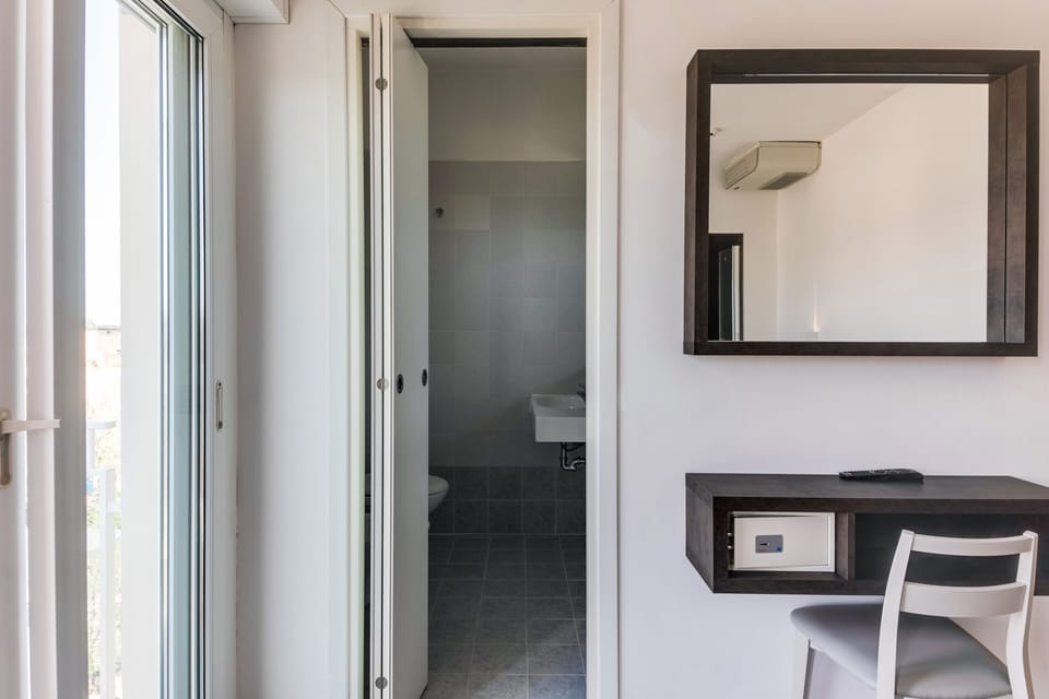 Comfort Double or Twin Room | Bathroom | Hair dryer