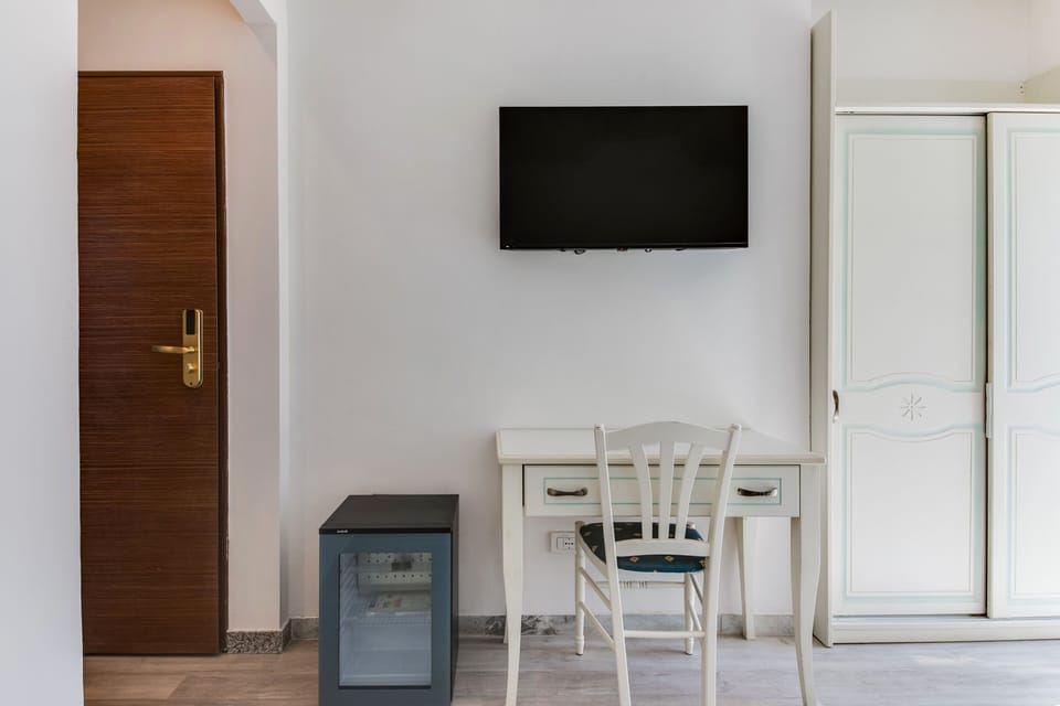 Superior Double or Twin Room | In-room safe, soundproofing, free WiFi