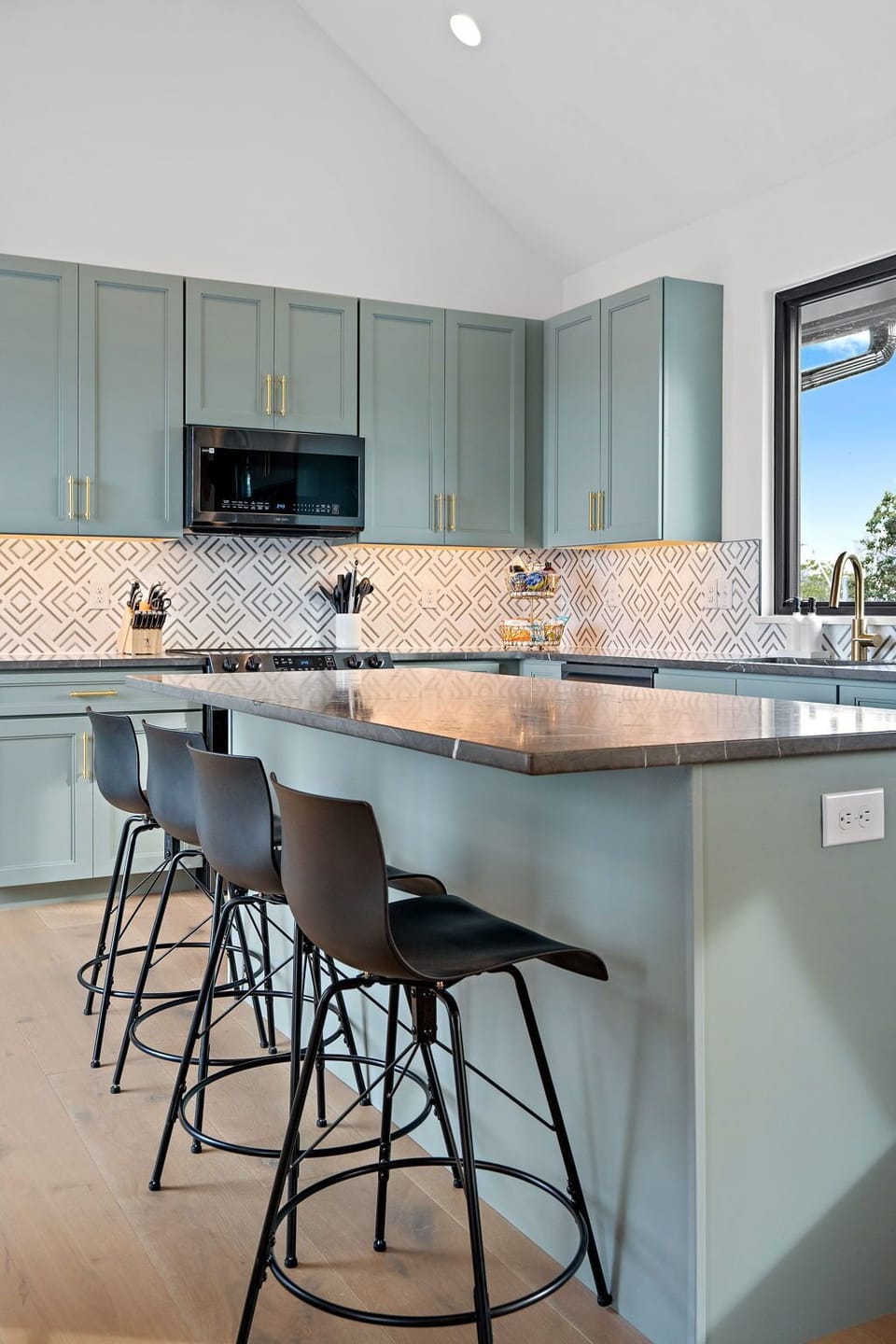Kitchen (2)