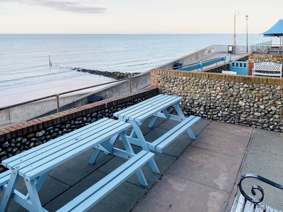 Surrounding area | Manderley, Sheringham