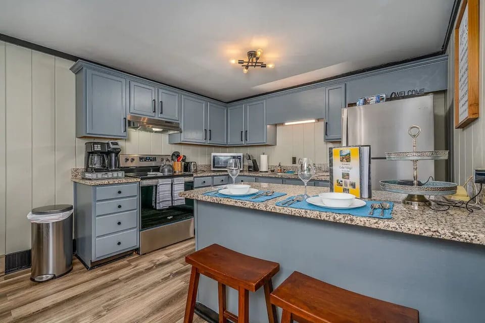 Kitchen with Island