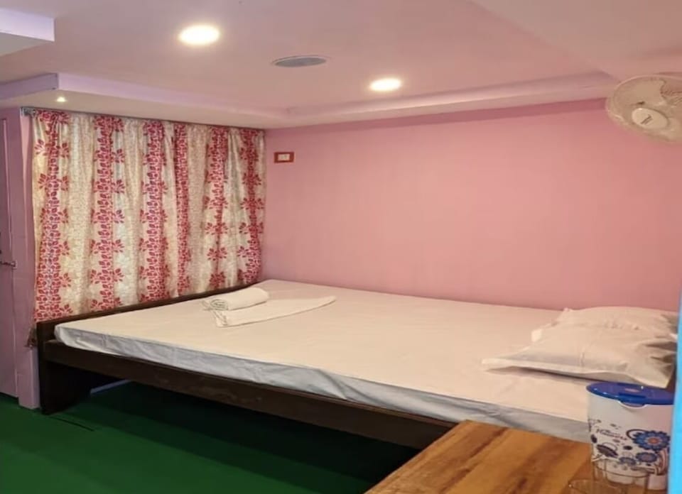 Basic Cottage | 1 bedroom, WiFi (free), individually decorated, individually furnished