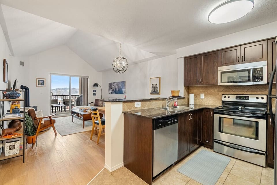Full kitchen with an electric fondue set, air fryer, blender, crockpot/slow cooker, Keurig, Nespresso & drip coffee machines, ground coffee, tea, sugar and basic condiments (ketchup, mustard and relish.)