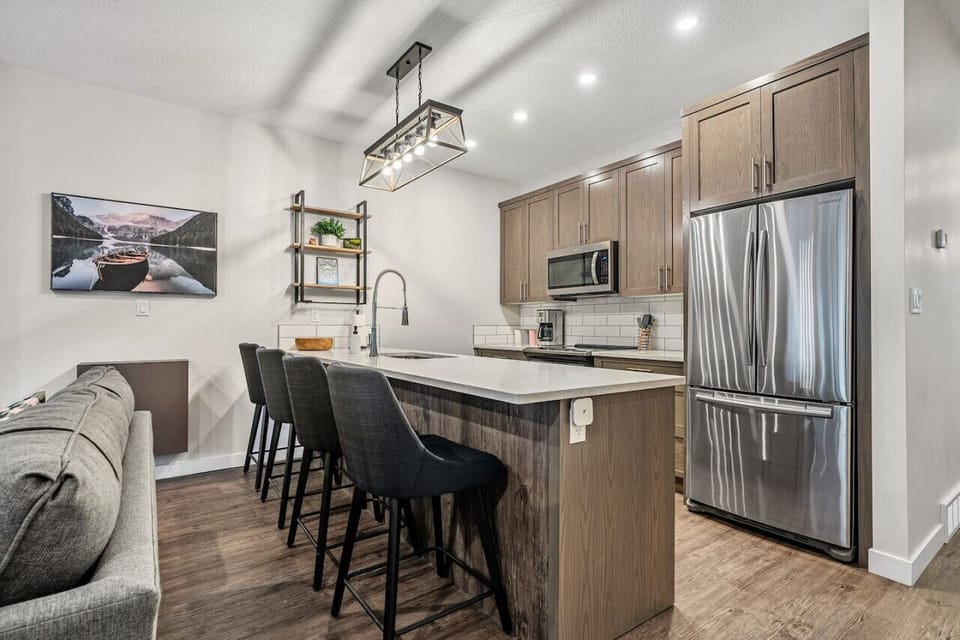 Full kitchen with all of the essentials plus drip & nespresso coffee machines, blender and a crockpot.