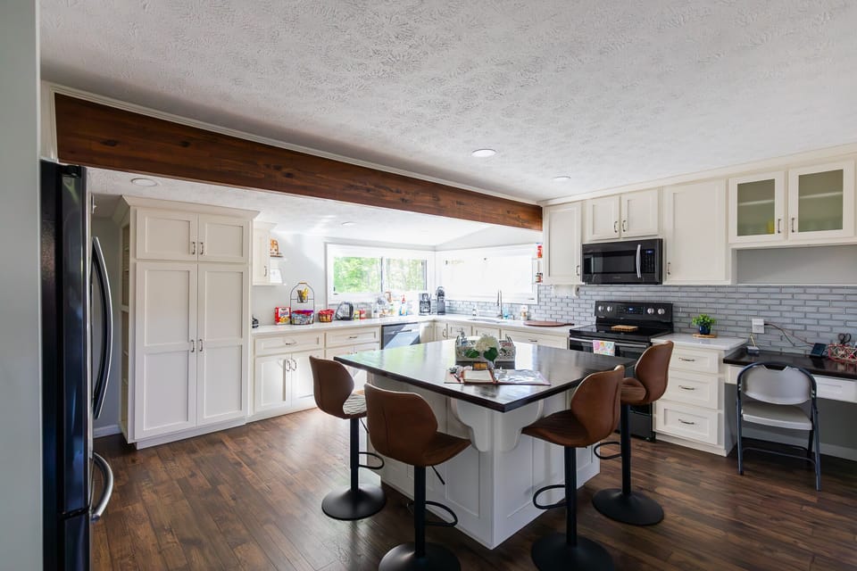 Kitchen island