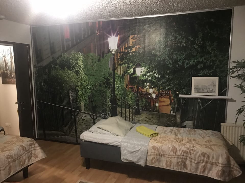 Triple Room | Free cribs/infant beds, rollaway beds, free WiFi