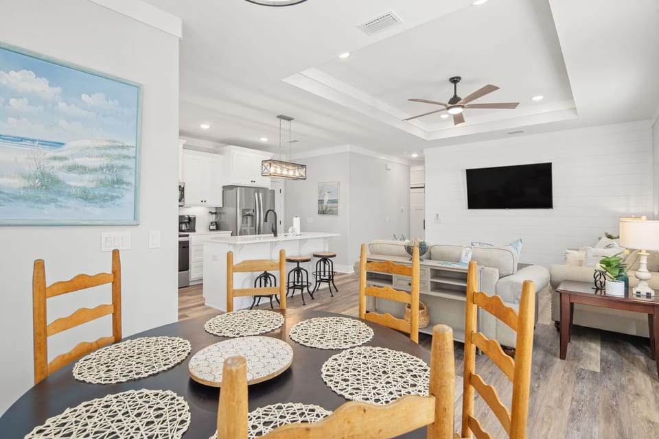 House, Multiple Beds, Patio, Garden View (220 Lahan Blvd - Laguna Haven) | Dining