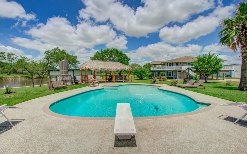 Come enjoy the Pool & Cabana with a view of the Chocolate Bayou Lake