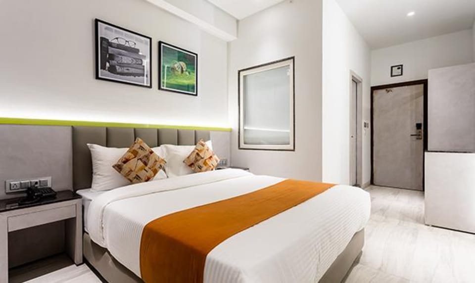 Executive Room | Egyptian cotton sheets, premium bedding, in-room safe, WiFi (free)