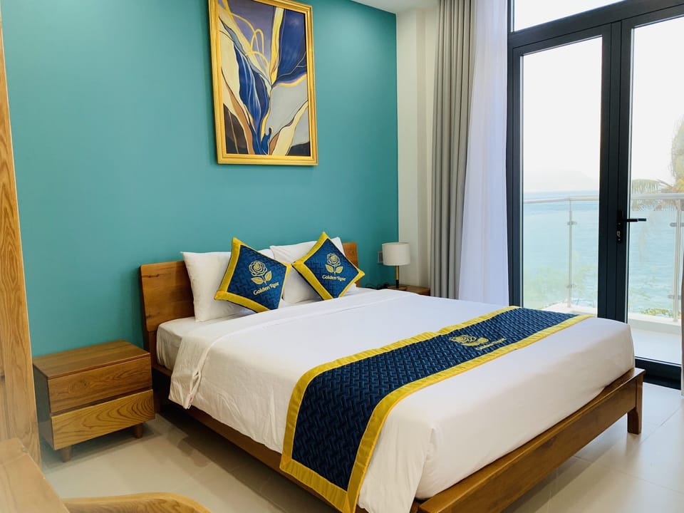 Panoramic Suite, Beach View | Beach/ocean view