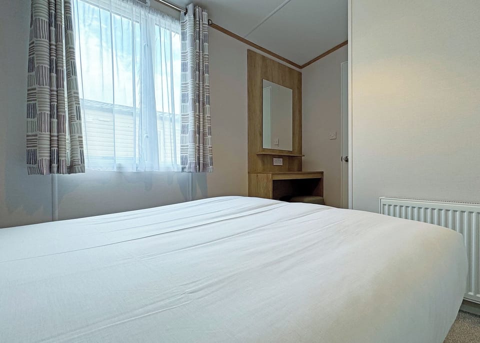 Bedroom, Bed, House