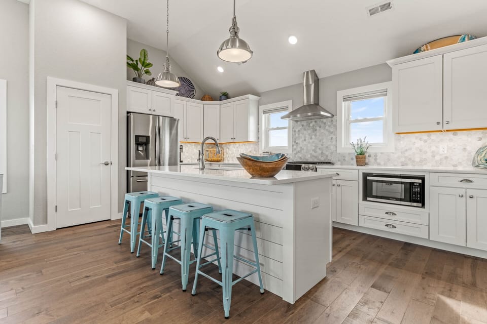 Kitchen Island - Top Level