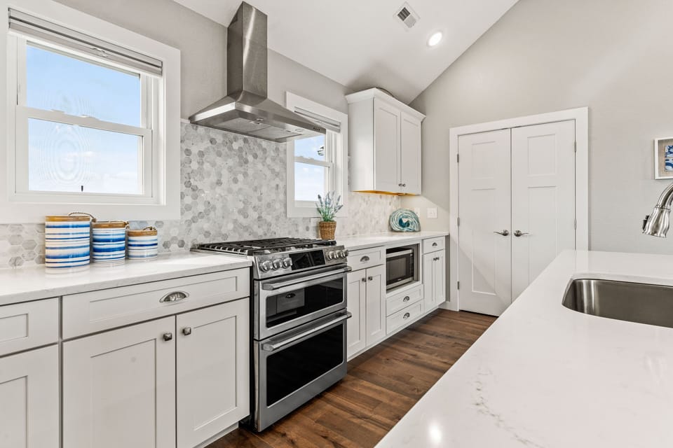 Kitchen - Top Level