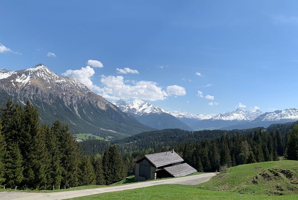 The access road to the Maiensäss