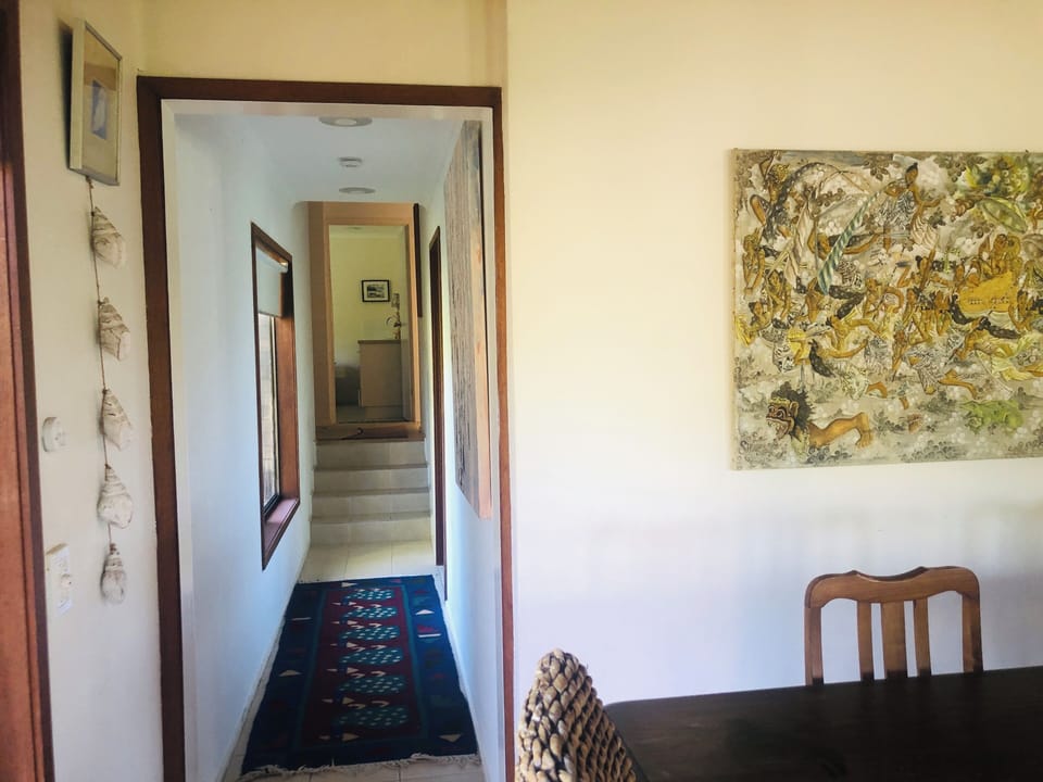 Hallway to bedrooms
