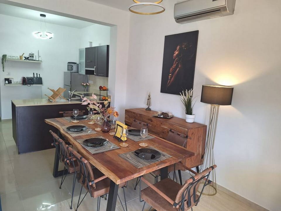 Family Apartment | Dining room